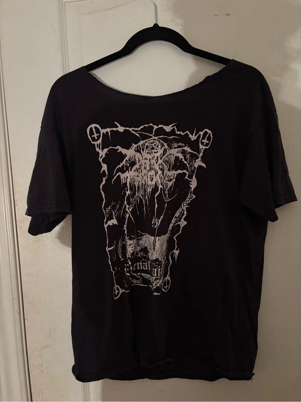 Graphic Short Sleeve Tee in Black